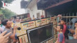 Puluhan Ibu Rumah Tangga...