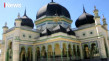 Kemegahan Masjid Azizi,...