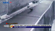Terekam CCTV Berkeliaran...