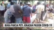Belasan Warga Bongkar...