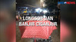 DIguyur Hujan Deras...