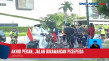 Pesepeda Ramaikan Jalan-jalan...