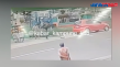 Pengemudi Mobil Tendang...
