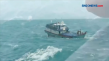 Kapal TNI AL Selamatkan...