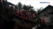 Tanah Longsor Terjang...