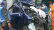 Mobil Boks Tabrak Truk...