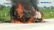 Mobil Terbakar di Tol...
