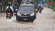 Puluhan Rumah dan Jalan...