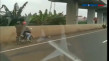 Viral Sepeda Motor Masuk...
