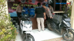 Beraksi di Siang Hari,...