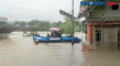 Semarang Banjir, Petugas...