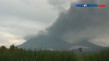 Gunung Raung Erupsi,...
