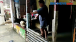 Warga Kampung Gusti...