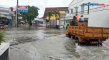 Banjir Rendam Satu Komplek...
