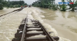 Jalur Kereta Terendam...