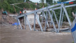 Jembatan Sepanjang 100...