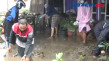 Hujan Deras Menyebabkan...