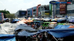 H-1 Lebaran, Pasar Anyar...