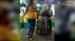 Sedang Asyik Berjoget...