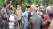 Aksi Demonstran Hadang...