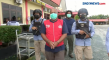 Ditinggal Orang Tua...