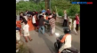 Viral, Warga Gotong...