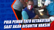 Pria Penuh Tato Ketakutan...