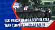 Usai Vaksin, Warga Selfi...