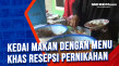 Kedai Makan dengan Menu...