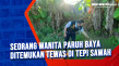 Seorang Wanita Paruh...