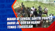 Mandi di Sungai, Santri...