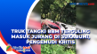 Truk Tangki BBM Terguling...