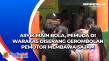 Asyik Main Bola, Pemuda...