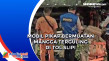 Mobil Pikap Bermuatan...
