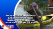 Warga Gunakan Perahu...