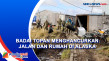Badai Topan Menghancurkan...