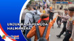 Tuntut Penanganan Pembantaian...
