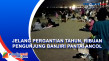Ribuan Pengunjung Pantai...