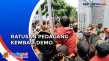 Tolak Relokasi, Ratusan...