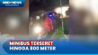 Ngeri! Ban Terperosok...