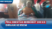 Pria Obesitas Berbobot...
