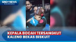 Petugas Damkar Lepaskan...