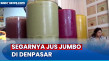 Menikmati Segarnya Jus...