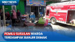 Ratusan Warga Bersihkan...