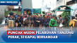 12 Kapal Bersandar Angkut...