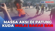 Massa Aksi di Patung...