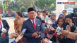 Tiba di Istana, Rosan...