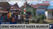 Emak-Emak Lempari Kantor...