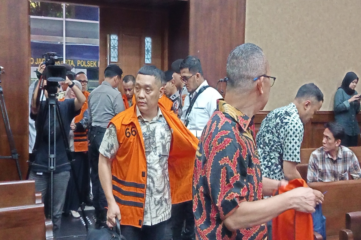 Irvian Bobby Sultan Kemnaker Dituntut 6 Tahun Penjara di Kasus Pemerasan K3 Irvian Bobby Sultan Kemnaker Dituntut 6 Tahun Penjara di Kasus Pemerasan K3