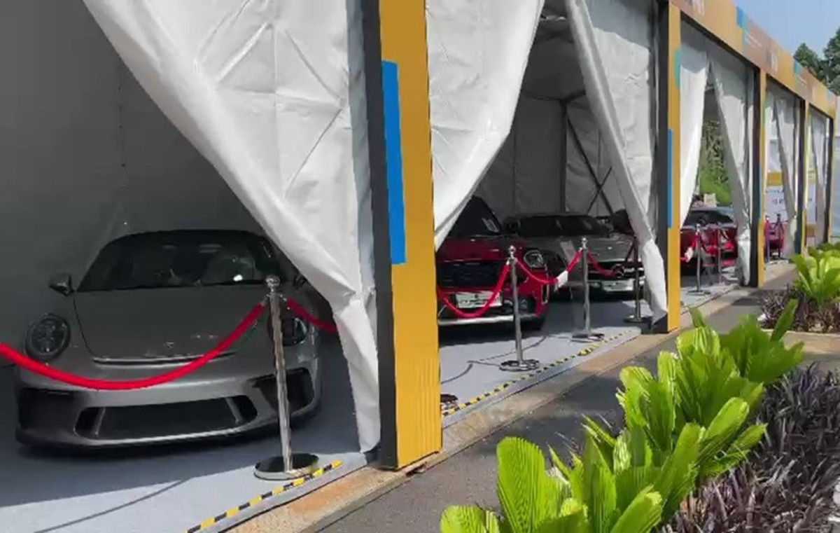 Intip Koleksi Mobil Mewah Harvey Moeis yang Mejeng di BPA Fair 2026, Mini Cooper hingga Mercedes-Benz! Intip Koleksi Mobil Mewah Harvey Moeis yang Mejeng di BPA Fair 2026, Mini Cooper hingga Mercedes-Benz!